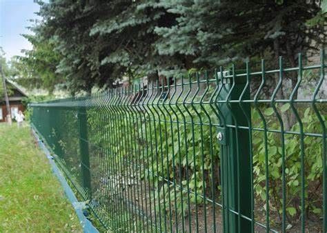 용접 된 와이어 메시 6.0mm 곡선 금속 정원 울타리 보안 PVC 코팅