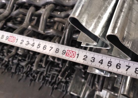 고탄소강은 금속 실 방직 그물 진동을 주름을 잡았습니다