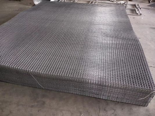3.4mm 가연 용접 철 펜스 패널 15cm Mesh 1.22 * 2.44 검은색