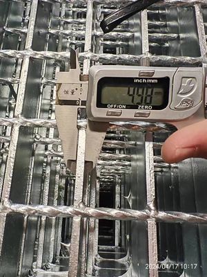 바닥 및 트렌치를위한 뜨거운 DIP 가연 철 격리