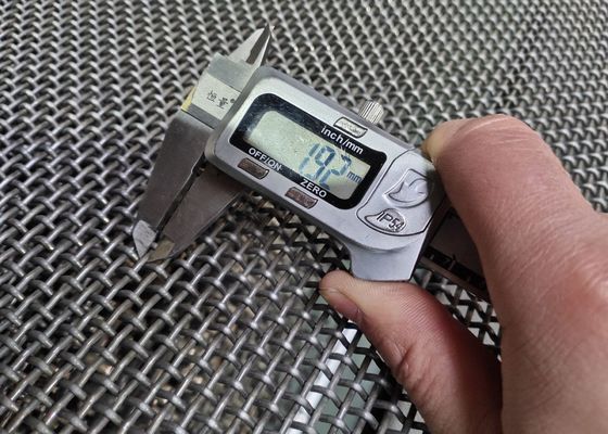 스크린 1.5m Ｘ 1.95m을 진동시키는 크림프 와이어 65 밀리미터 모래 메쉬