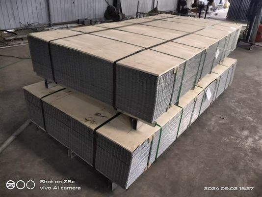 뜨거운 침지된 직류 전기로 자극된 용접철망 패널 8ft Ｘ 4ft 4 밀리미터 구조