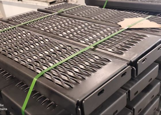 5 Diamonds Walkway Channel Grip Strut Grating Perforate Metal Plank Grating Antirust