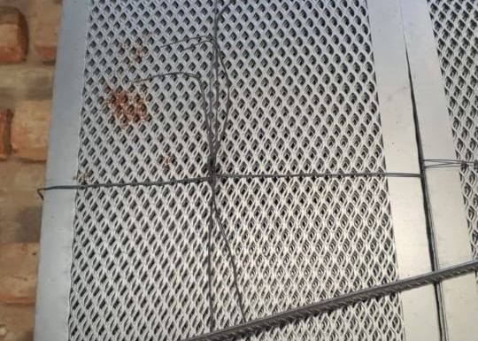 스테인레스 스틸 뻗은 잎 장식 평평한 확장 된 망