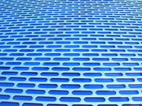 자연 표면 마무리 슬롯 구멍 뚫린  Mesh 필터 용액 및 고체 필터링 1.2 X 2.4 M