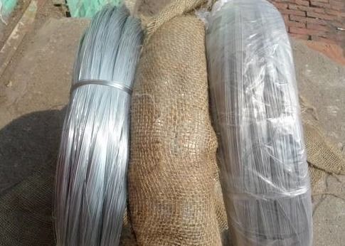 젤리화 된 품질 좋은 강 강철 마운드 스테이플