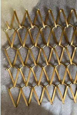 새틴 황동 금속 링크 나선형 3mm 장식 와이어 메쉬 패널 커튼용