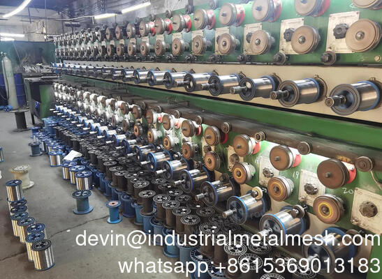 Ss 201 302 304h 316 인발 스테인리스 강 스프링 와이어 탄소강 스프링 와이어 -0.6mm 0.8mm 1mm 2mm