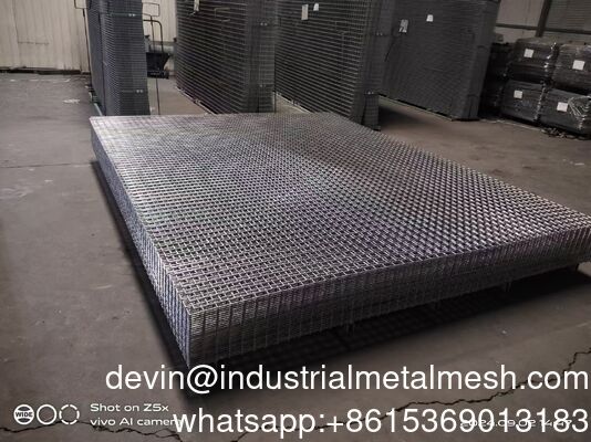 150X50mm 가연 접속 된 와이어 메시 패널 공장