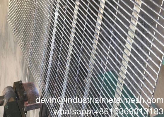 평면 철 Anti Climbing 358 울타리 철망 보안 반 등반 철 울타리 높은 보안 울타리 Mesh 철 울타리