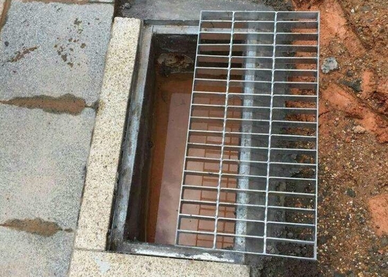 뜨거운 침지된 아연도강 회절격자 건재