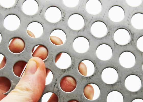 뚫려진 금속 천장 타일 뚫려진 금속 장판 스테인리스 스틸 스크린 망