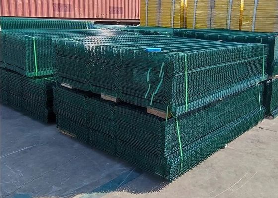 밸런াইজ 된 3D 패널 울타리 3D 곡선 강철 용접 울타리 곡선 철 철 울타리 V 망 철 철 울타리 보안 울타리