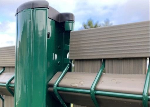 3d 디자인 60x60mm 정원을 위한 곡선 금속 울타리